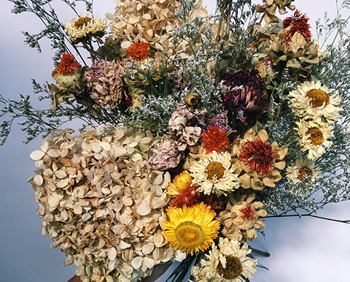 How to Dry Flowers: A Guide to Gorgeous Decor