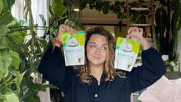 How to use Tui Indoor Plant Fertiliser Pods with Hollie